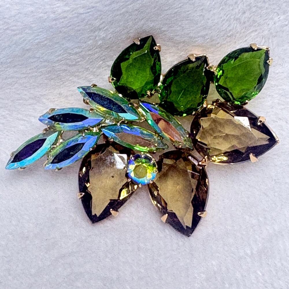 Mid‑Century Czech Rhinestone Spray Brooch Signed CZECHO/SLOVAKIA, AB Accents